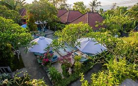 221 Garden Cottages